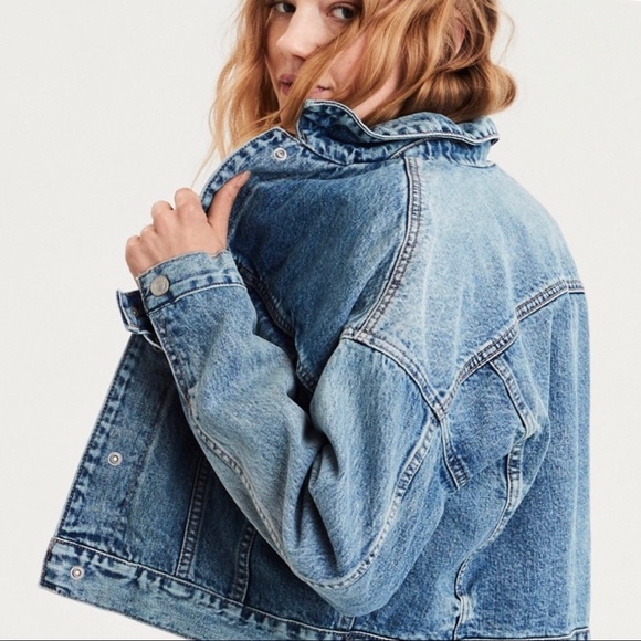 American Eagle Outfitters Jackets & Blazers - AMERICAN EAGLE Distressed Denim Jean Jacket